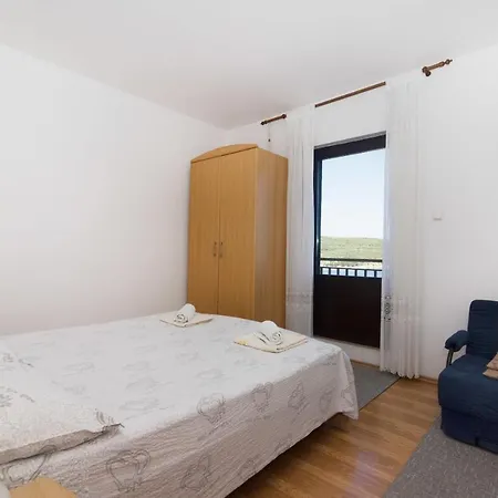 Jaksa Apartman Vis